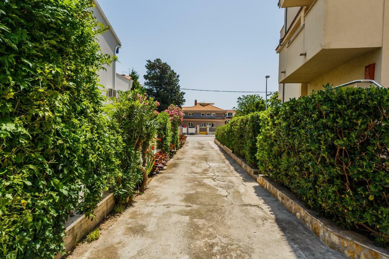 Apartments Sea Star Kaštela Buitenkant foto